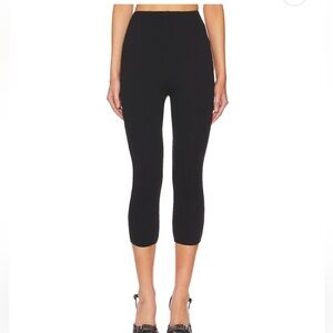 AFRM Ettie Black Cropped Capris